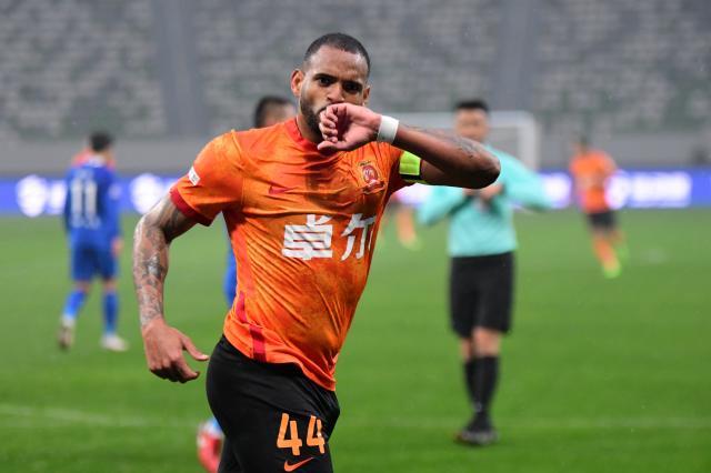 即时比分直播-【中超】蒿俊闵两助攻洛佩斯双响 武汉4比2沧州